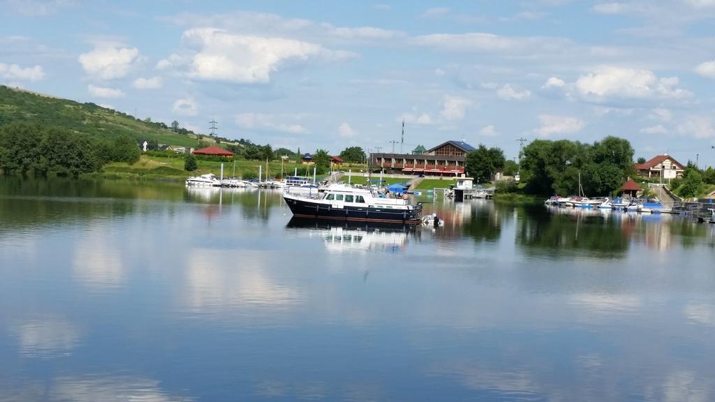Resort Marina Labe Ловосице Екстериор снимка