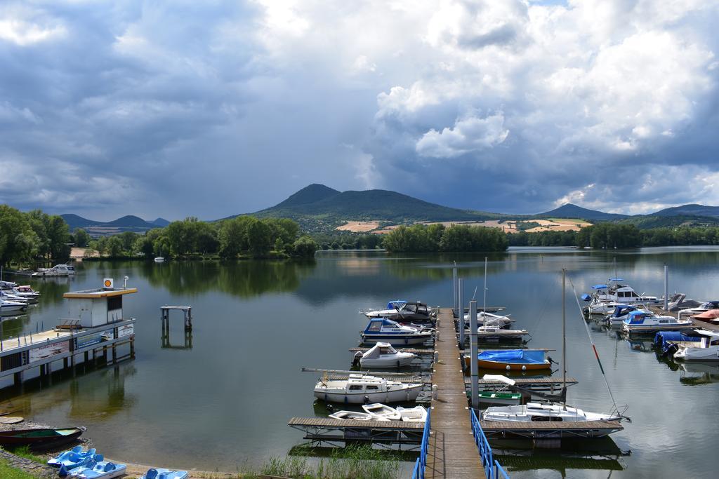 Resort Marina Labe Ловосице Екстериор снимка